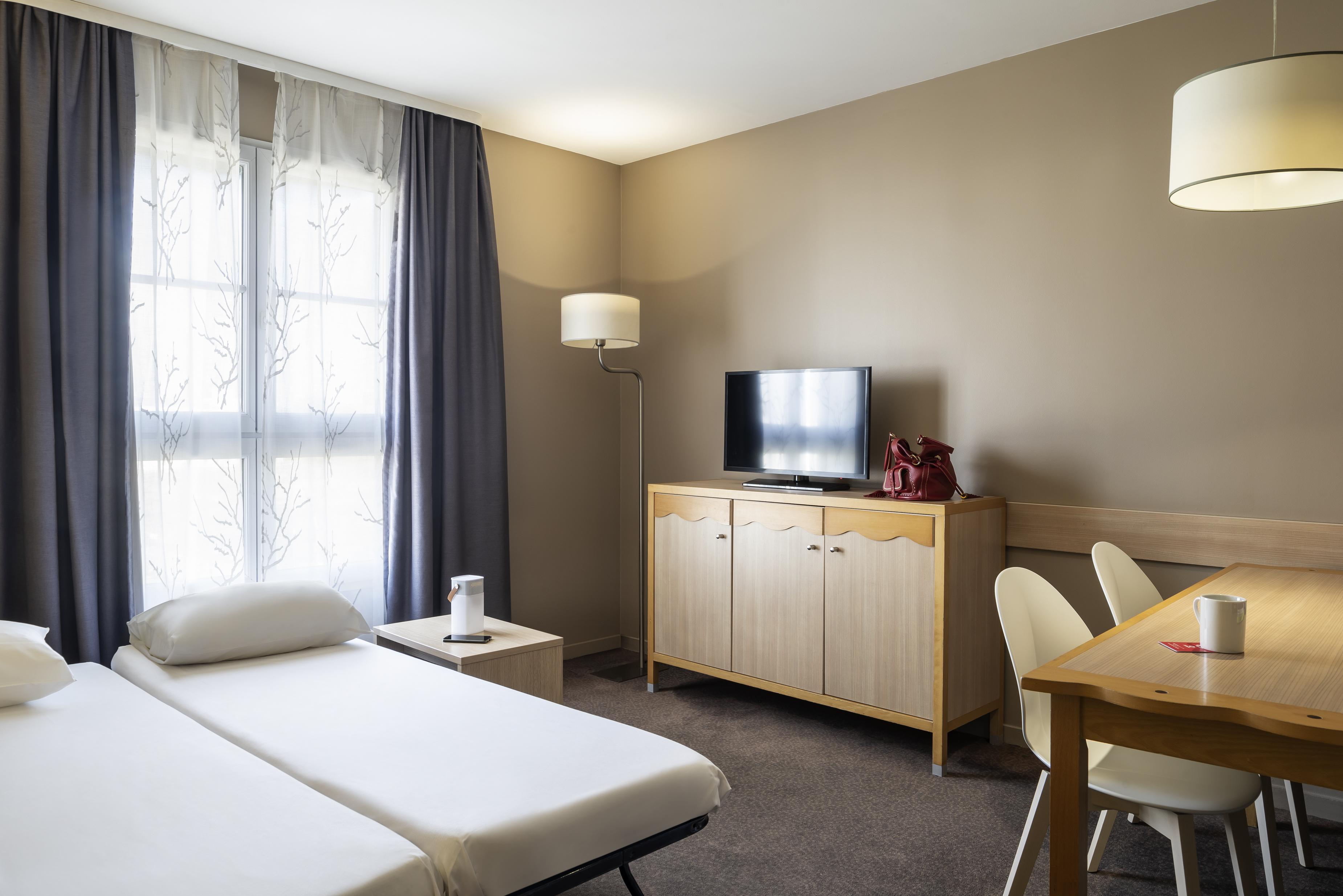 Aparthotel Adagio Marne La Vallée - Val d'Europe Serris Esterno foto