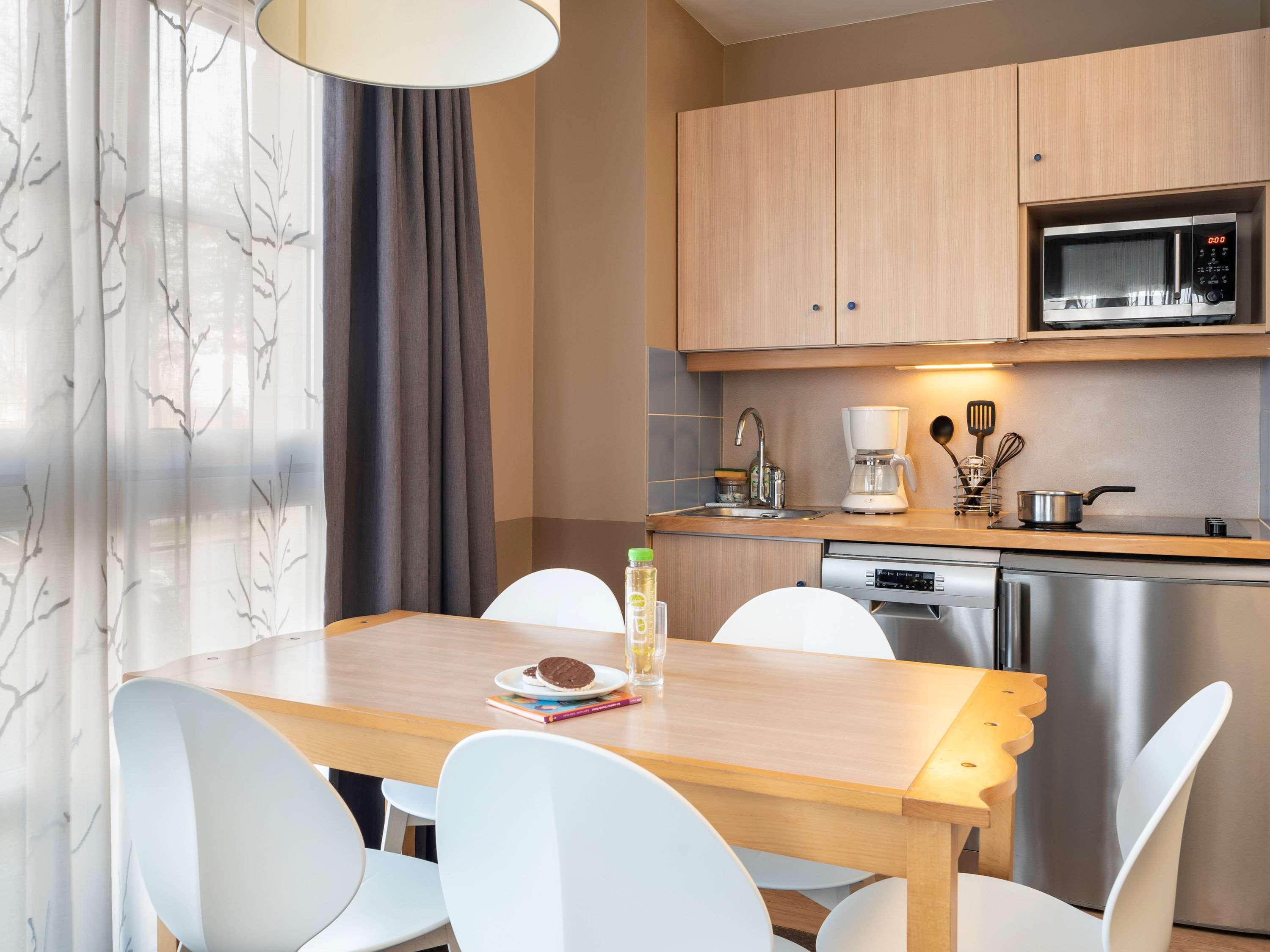 Aparthotel Adagio Marne La Vallée - Val d'Europe Serris Esterno foto