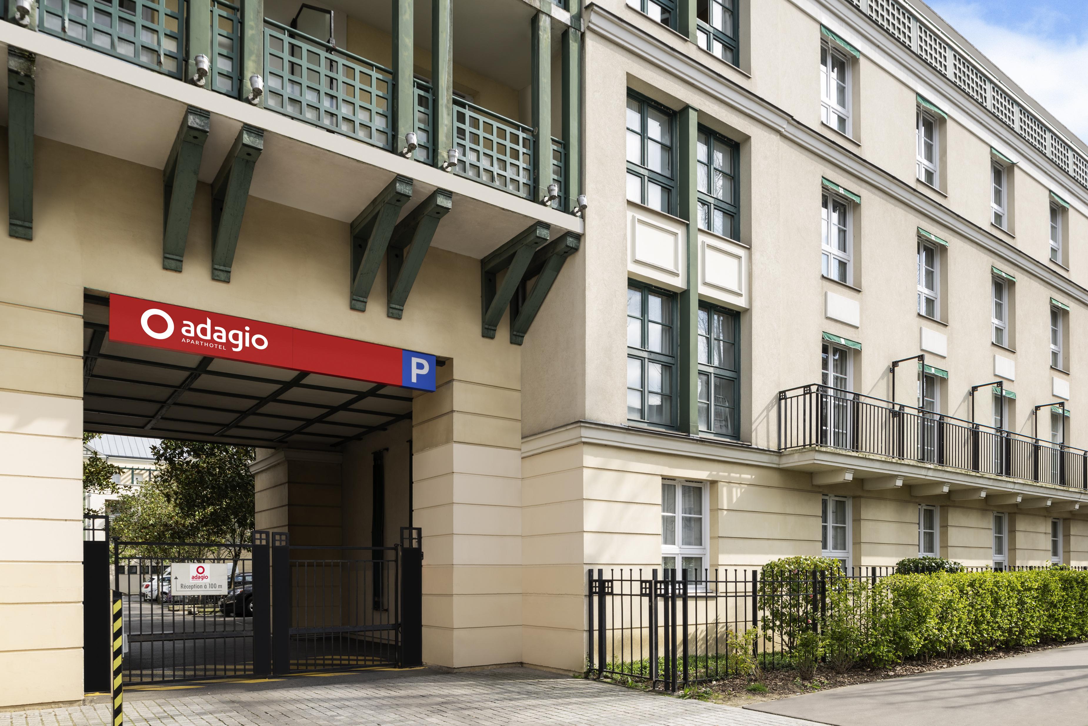 Aparthotel Adagio Marne La Vallée - Val d'Europe Serris Esterno foto