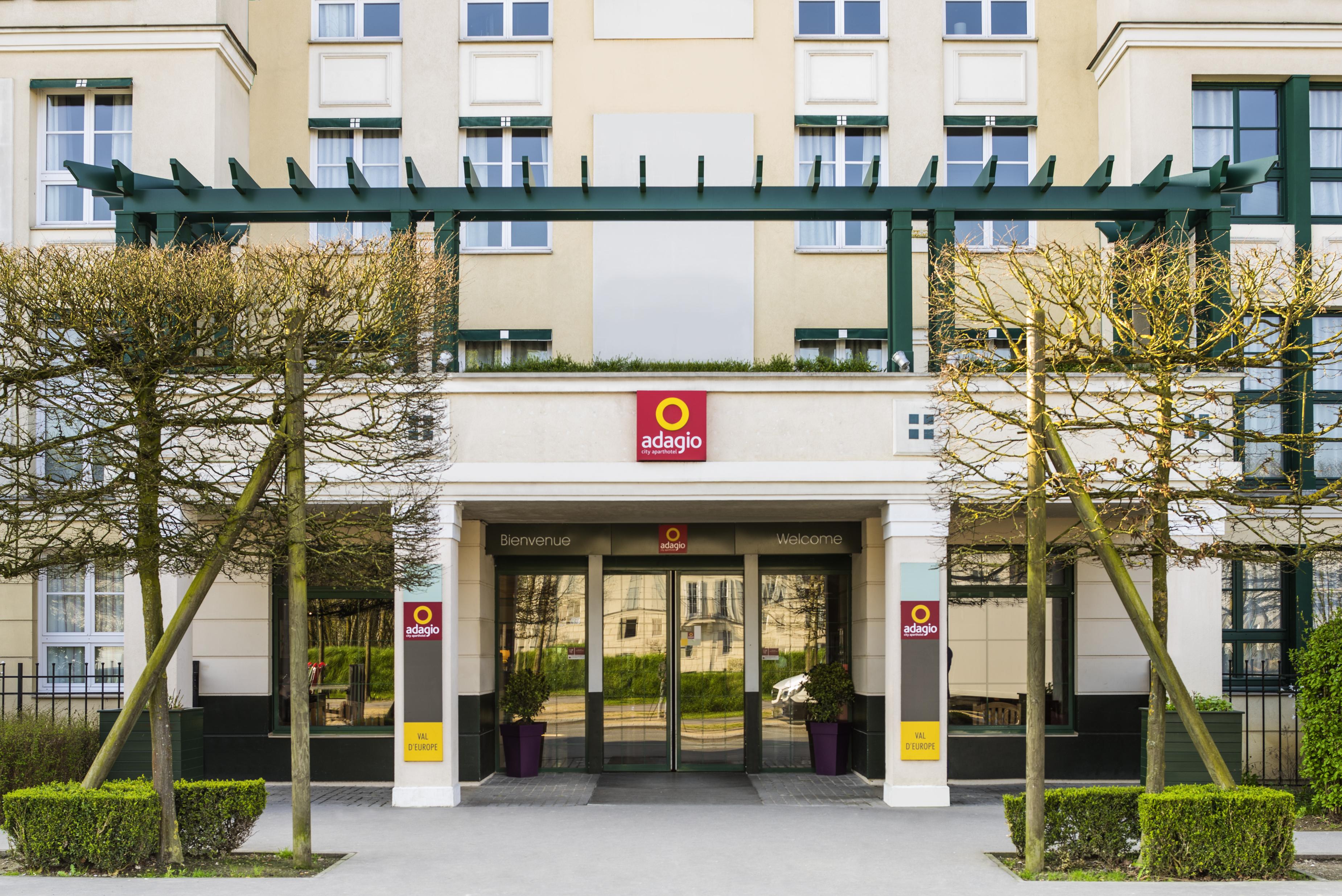 Aparthotel Adagio Marne La Vallée - Val d'Europe Serris Esterno foto