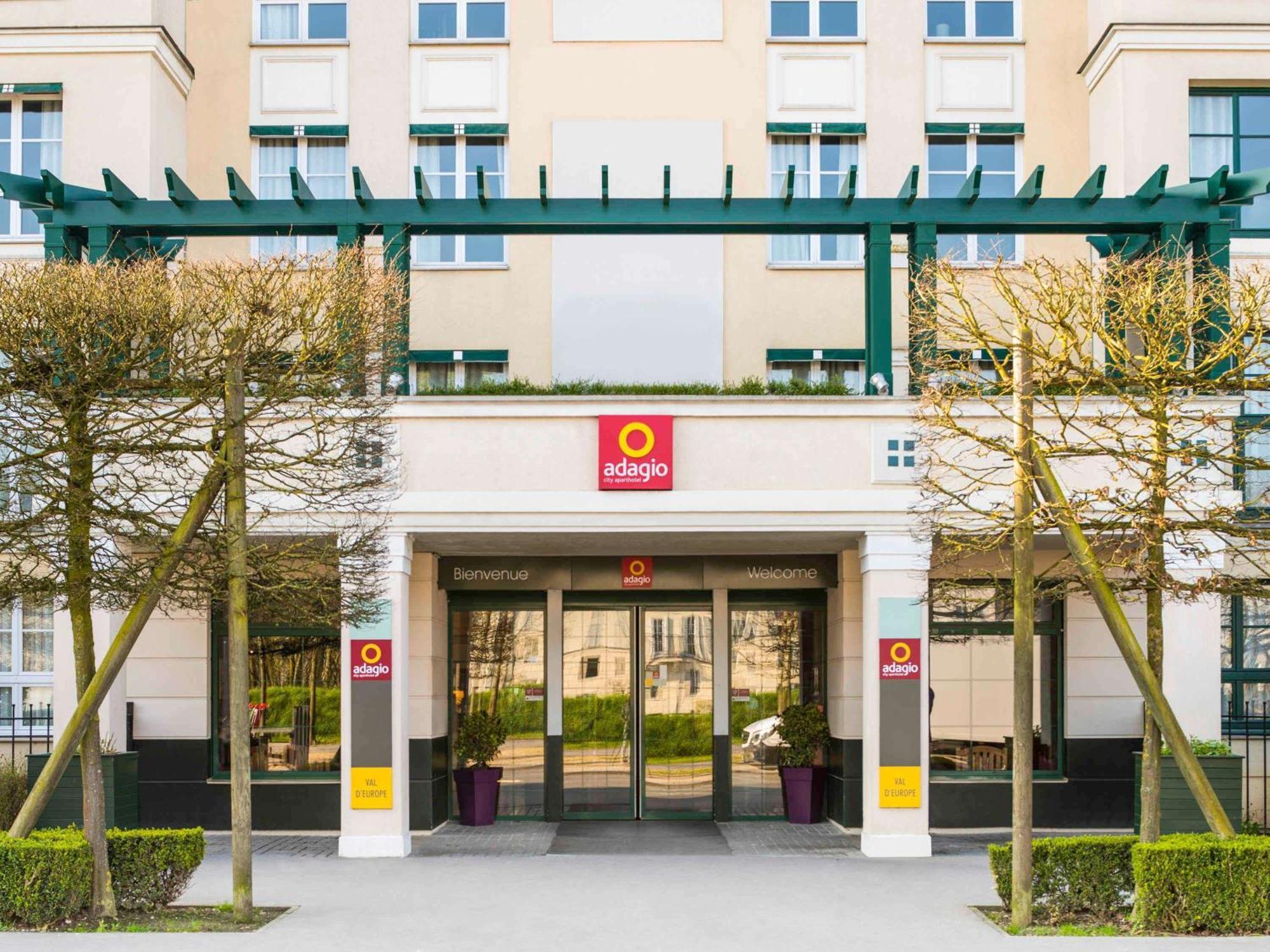 Aparthotel Adagio Marne La Vallée - Val d'Europe Serris Esterno foto
