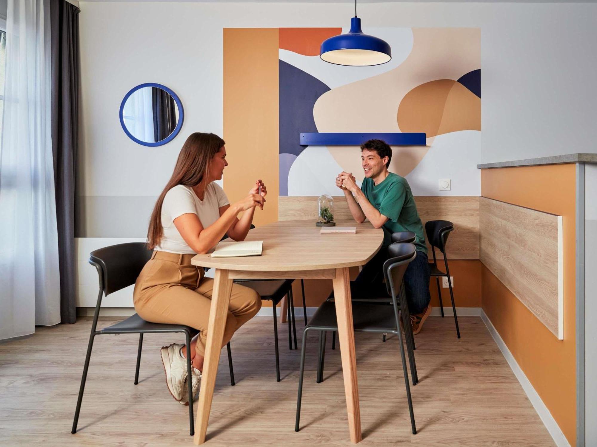 Aparthotel Adagio Marne La Vallée - Val d'Europe Serris Esterno foto
