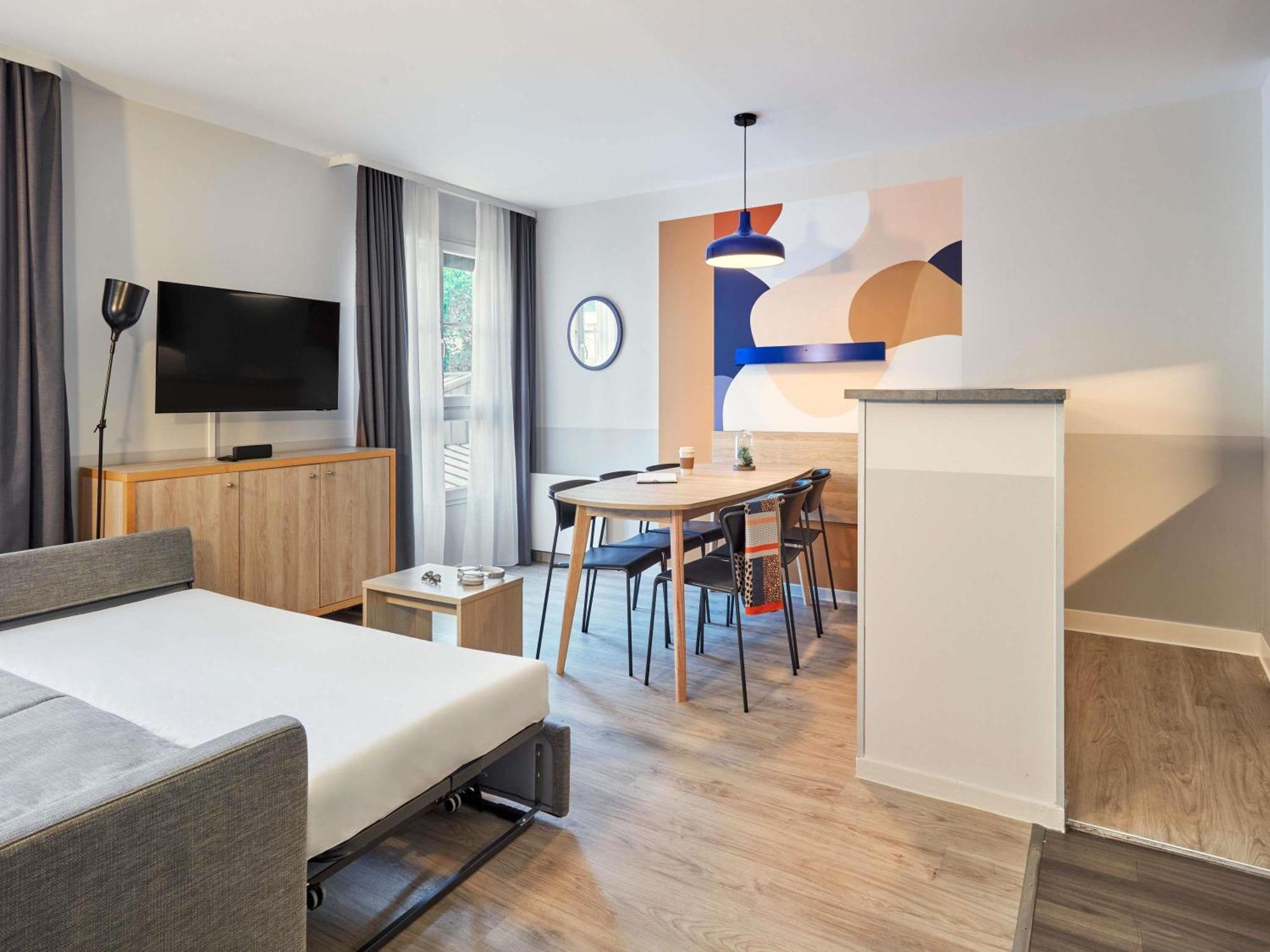 Aparthotel Adagio Marne La Vallée - Val d'Europe Serris Esterno foto